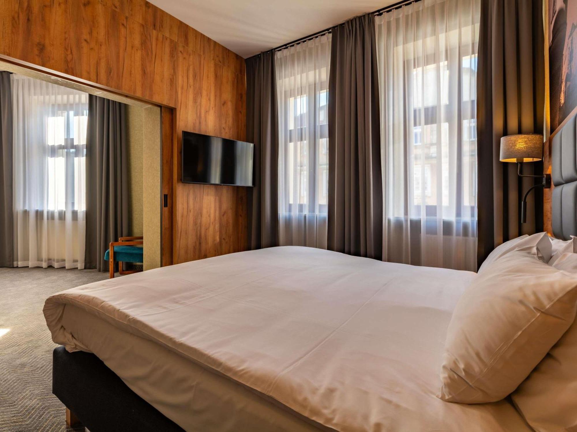 เมอร์เคียว โอโปเล Hotel ออปอเล ภายนอก รูปภาพ
